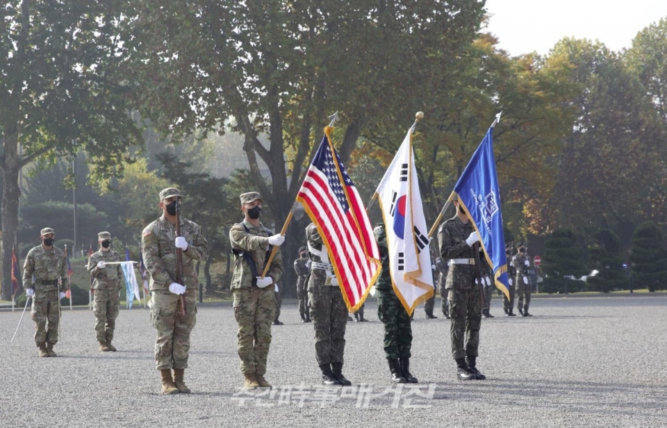 지난 5일 서울 용산구 주한미군 용산기지 나이트 필드에서 한미연합군사령부 창설 43주년 기념식이 열리고 있다. (사진=한미연합군사령부 제공)