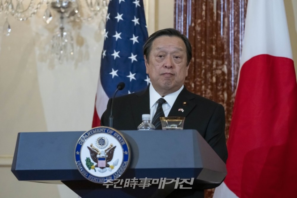 AP/뉴시스]지난달 11일(현지시간) 미국 워싱턴DC 소재 국무부에서 하마다 야스카즈 일본 방위상이 기자회견에 참석했다.